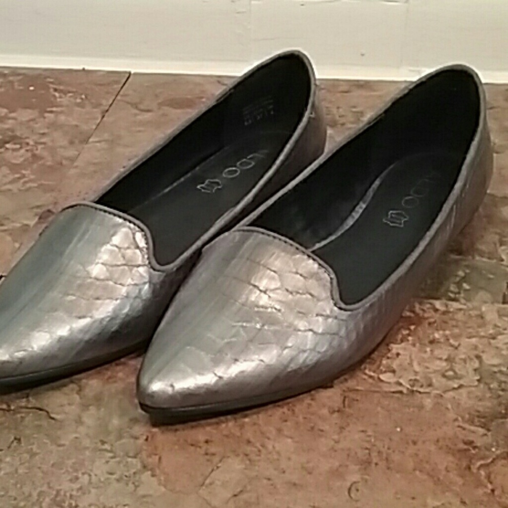 Aldo 6.5 Leather silver bronze Flats pointy